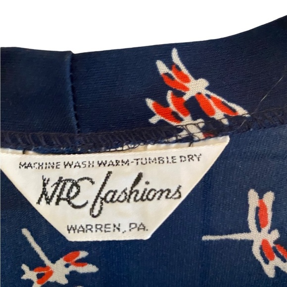 vintage 60s / 70s blue and red dragonfly button down pussybow blouse - Picture 4 of 5